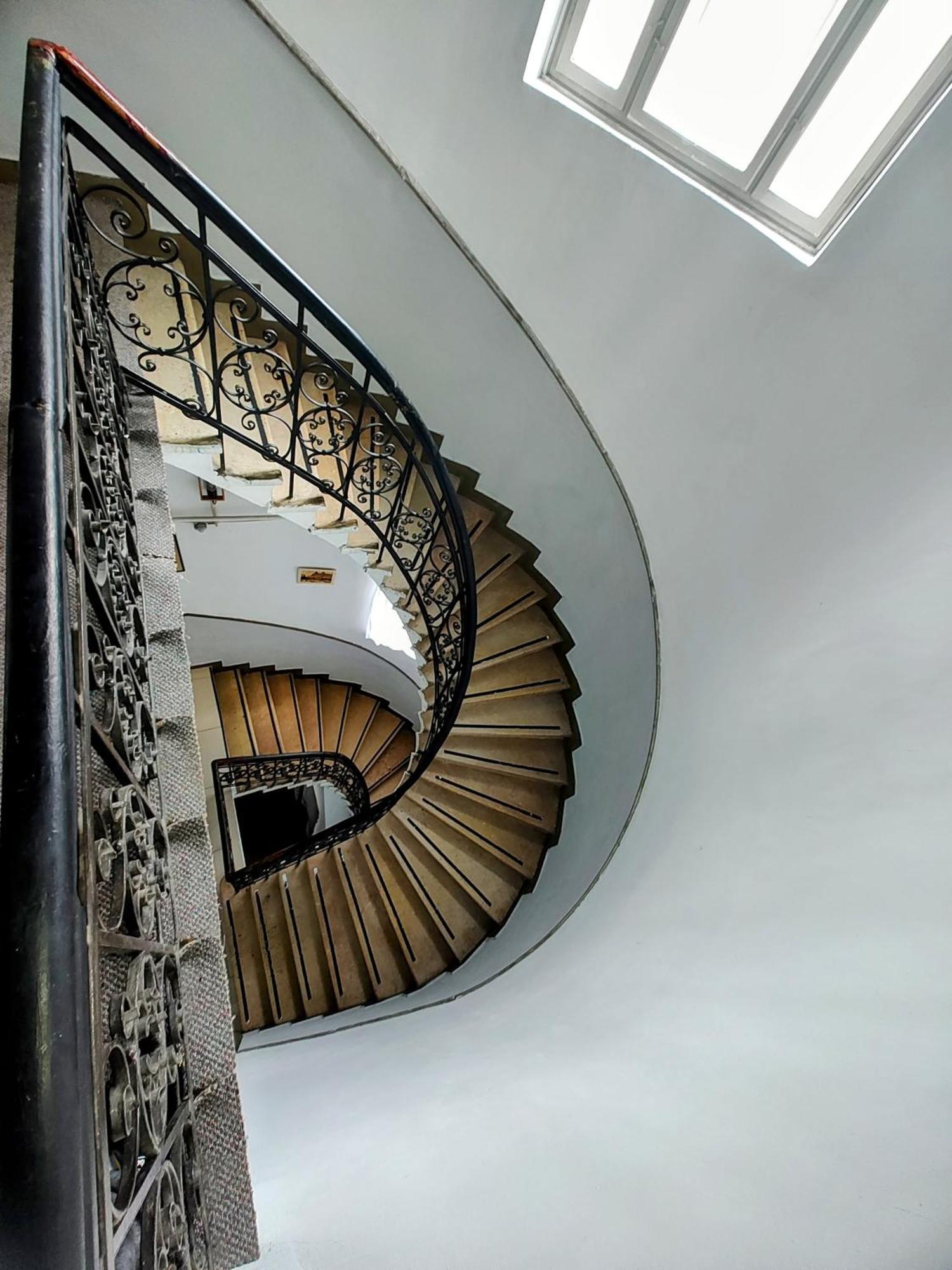 Antique Hostel Букурещ Екстериор снимка